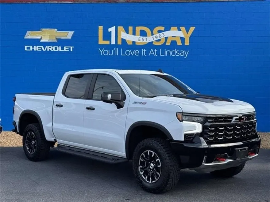 2025 Chevrolet Silverado 1500 ZR2 photo 1