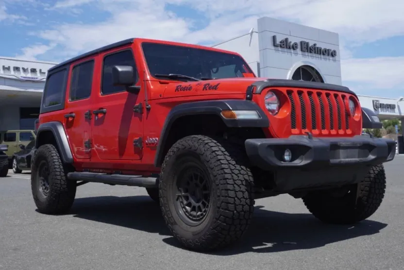 2020 Jeep Wrangler Sport S photo 1