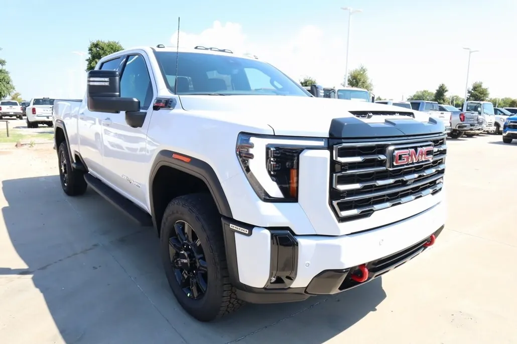 2025 Gmc Sierra HD AT4 photo 1