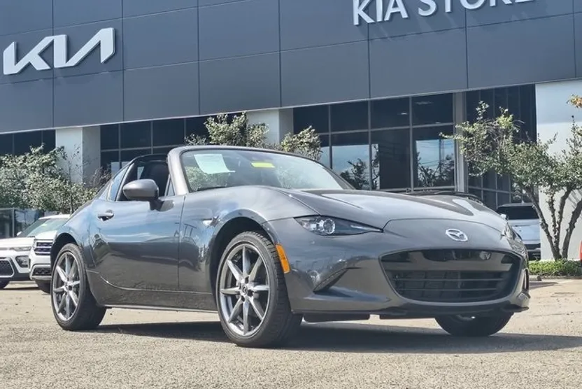 2022 Mazda MX-5 Miata RF Miata Grand Touring photo 1