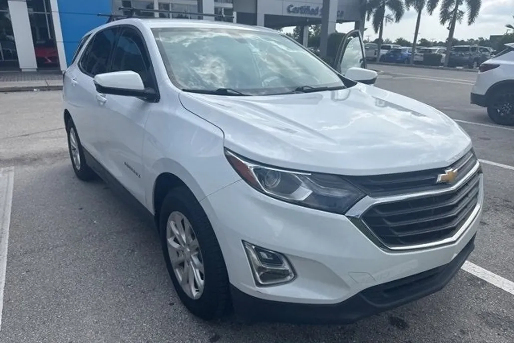 2019 Chevrolet Equinox LT photo 1