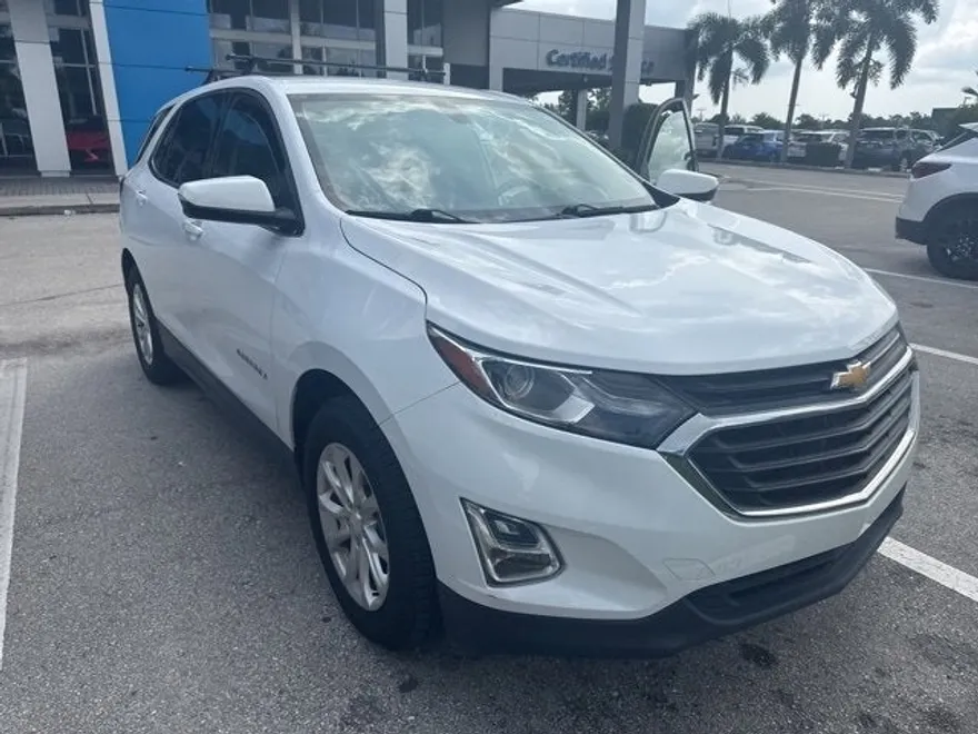 2019 Chevrolet Equinox LT photo 1