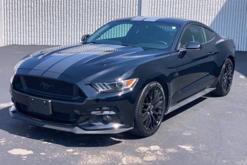 2016 Ford Mustang GT photo 1