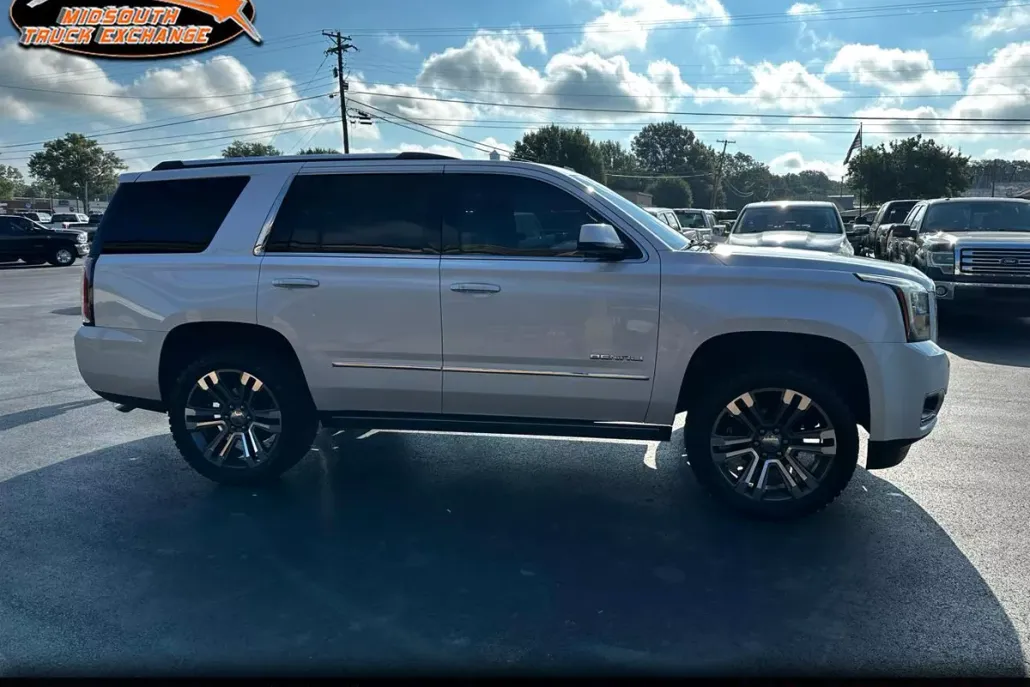 2019 Gmc Yukon Denali photo 1