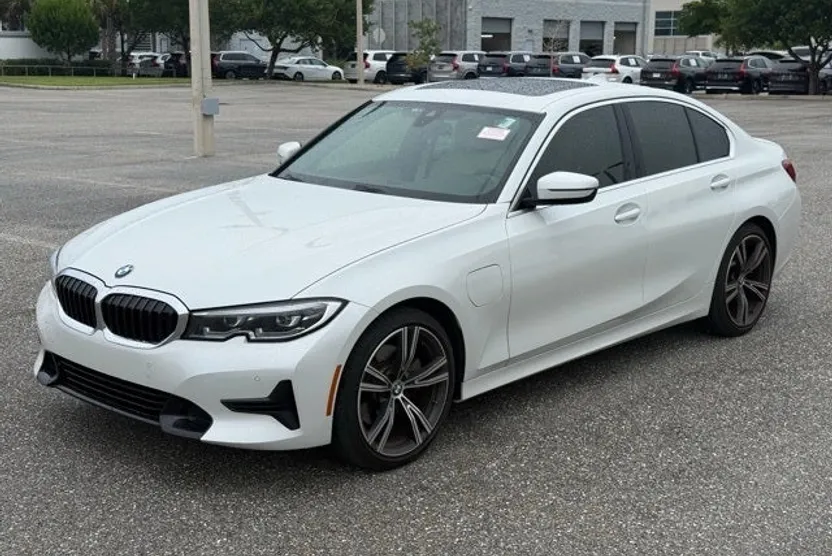 2021 Bmw 330e 3-Series photo 1