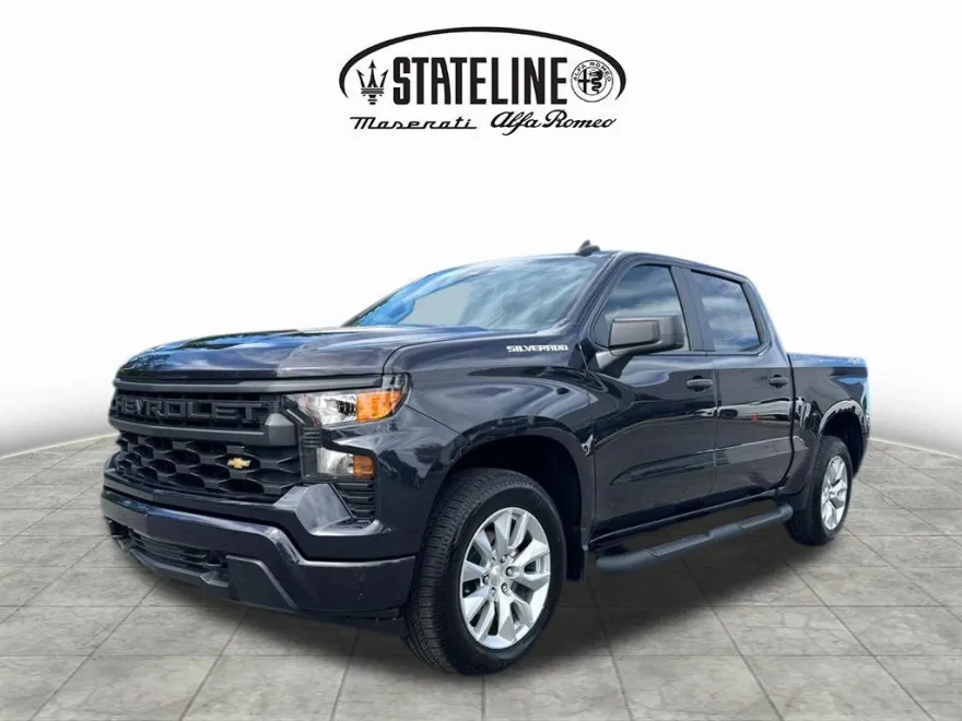 2023 Chevrolet Silverado 1500 Custom photo 1