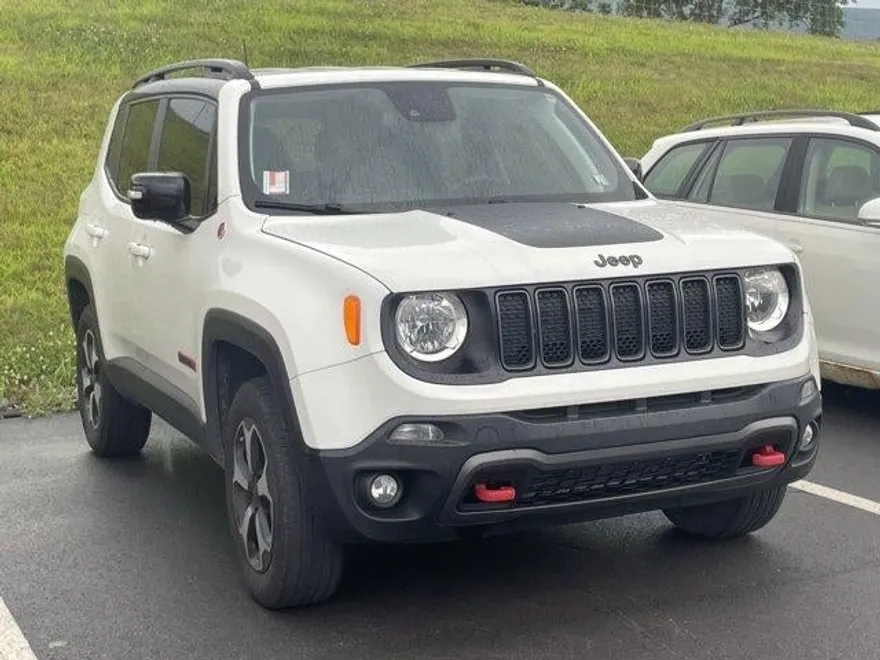 2022 Jeep Renegade Trailhawk photo 1