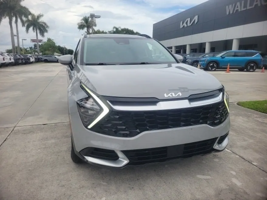 2023 Kia Sportage SX photo 1