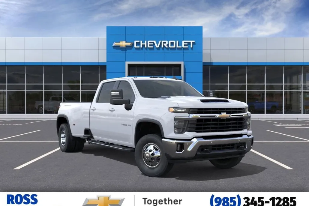 2026 Chevrolet Silverado 3500HD LT photo 1