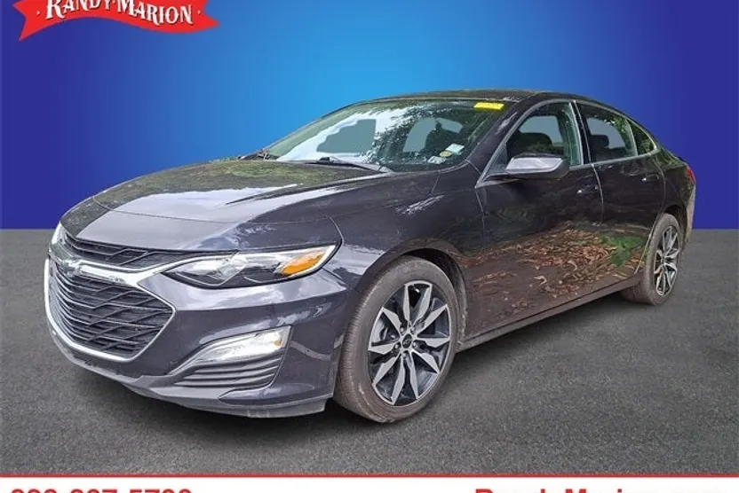 2022 Chevrolet Malibu RS photo 1