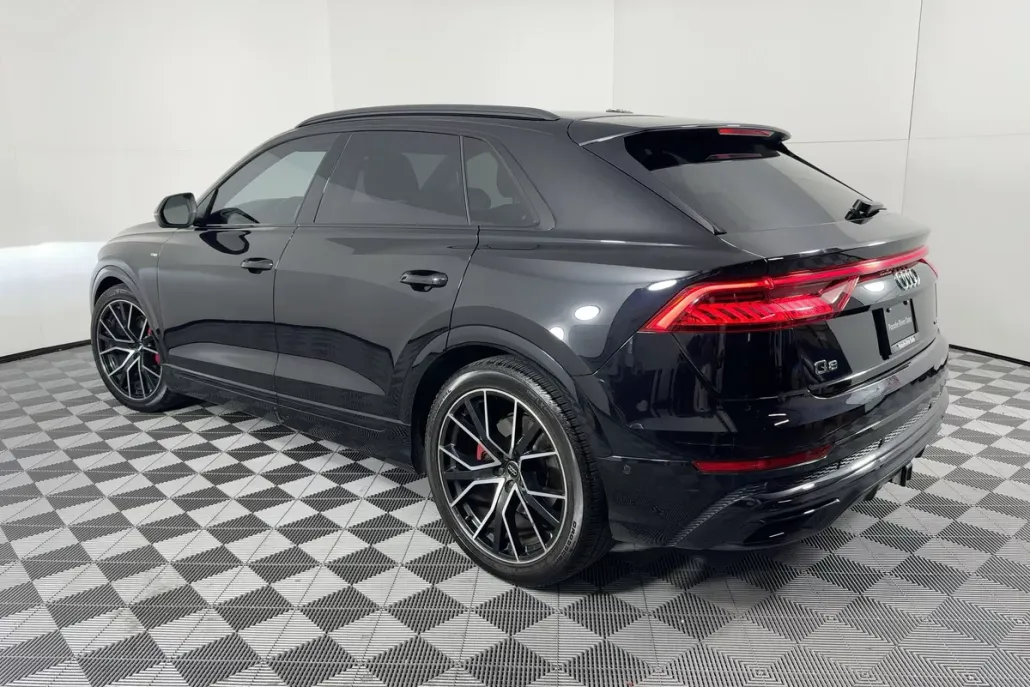 2020 Audi Q8 line Prestige photo 1