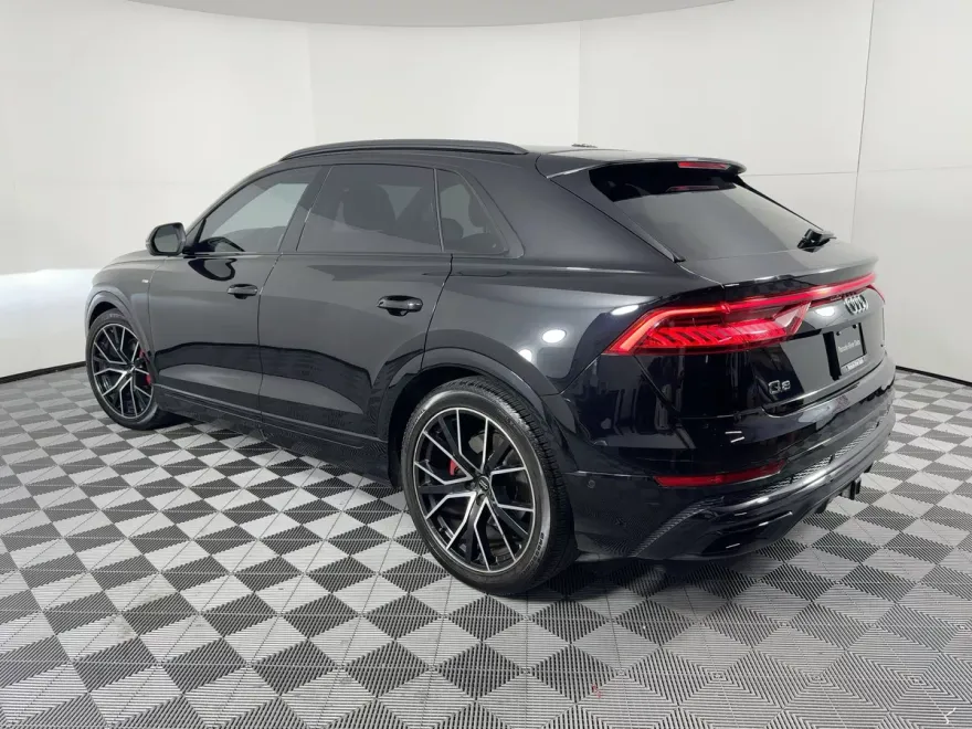 2020 Audi Q8 line Prestige photo 1