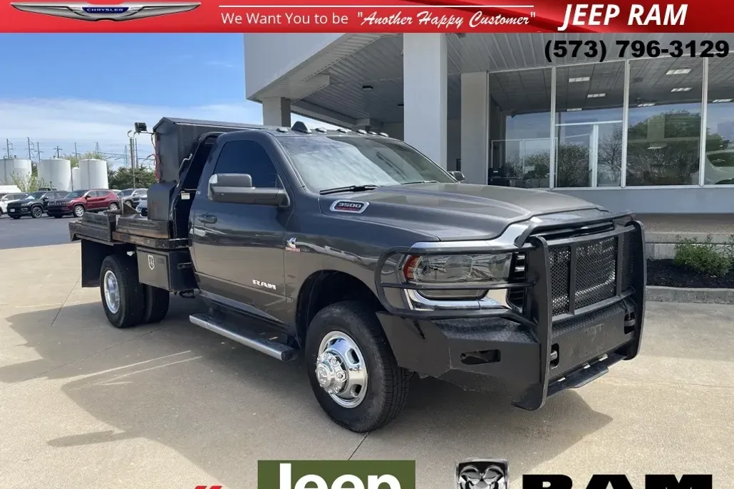 2020 Ram 3500 SLT photo 1