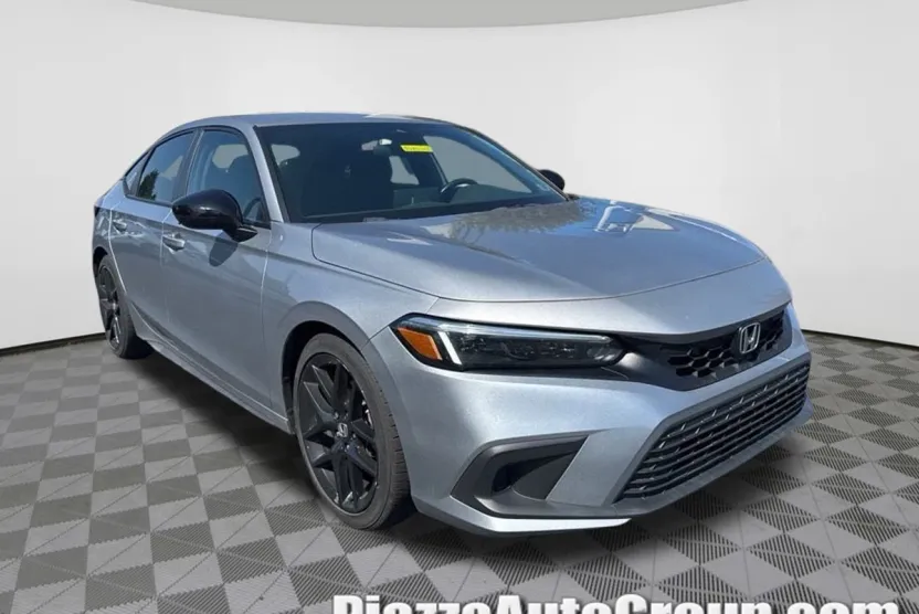 2023 Honda Civic Sport Hatchback photo 1