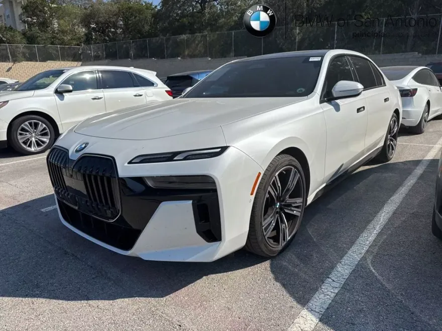 2024 Bmw 740i photo 1