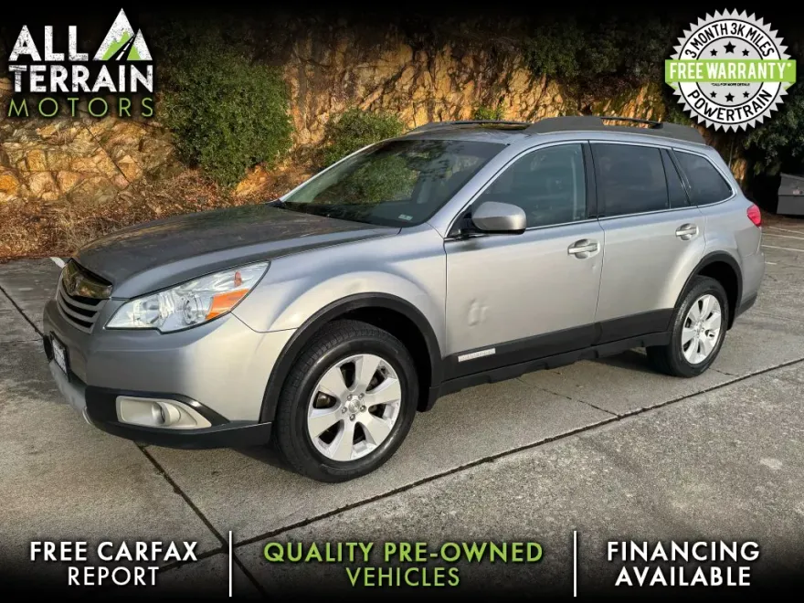 2011 Subaru Outback 2.5i Limited photo 1