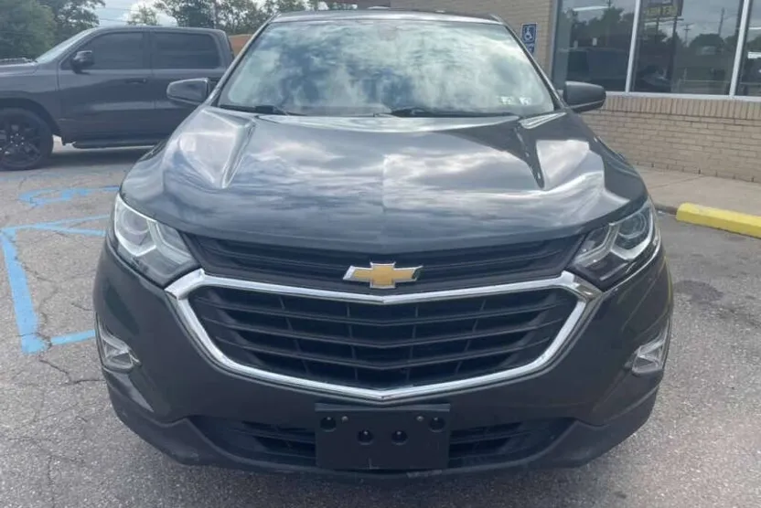 2018 Chevrolet Equinox LS photo 1