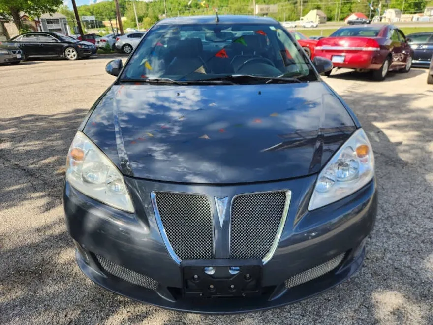 2008 Pontiac G6 GXP photo 1