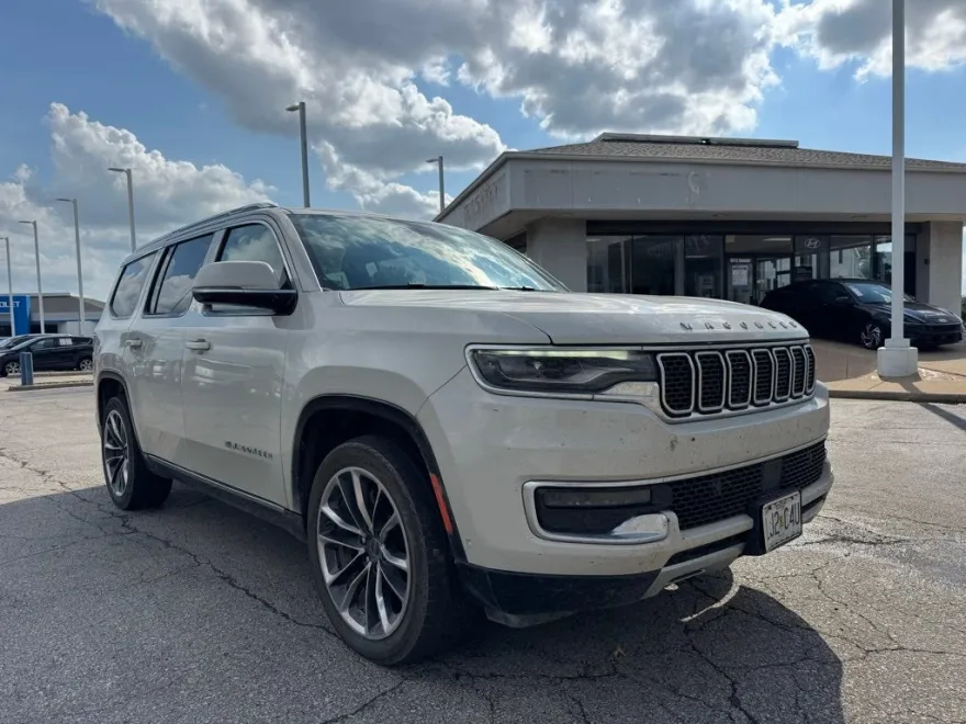 2022 Jeep Wagoneer Series III photo 1