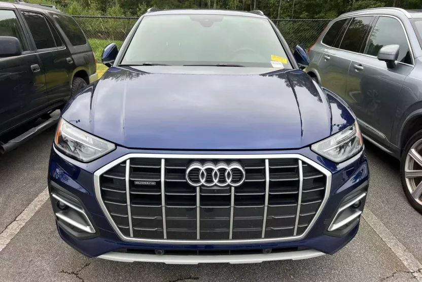 2021 Audi Q5 Premium photo 1