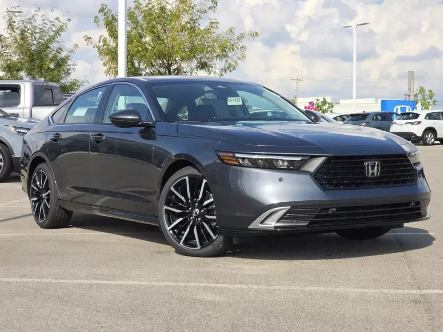 2025 Honda Accord Hybrid Touring photo 1
