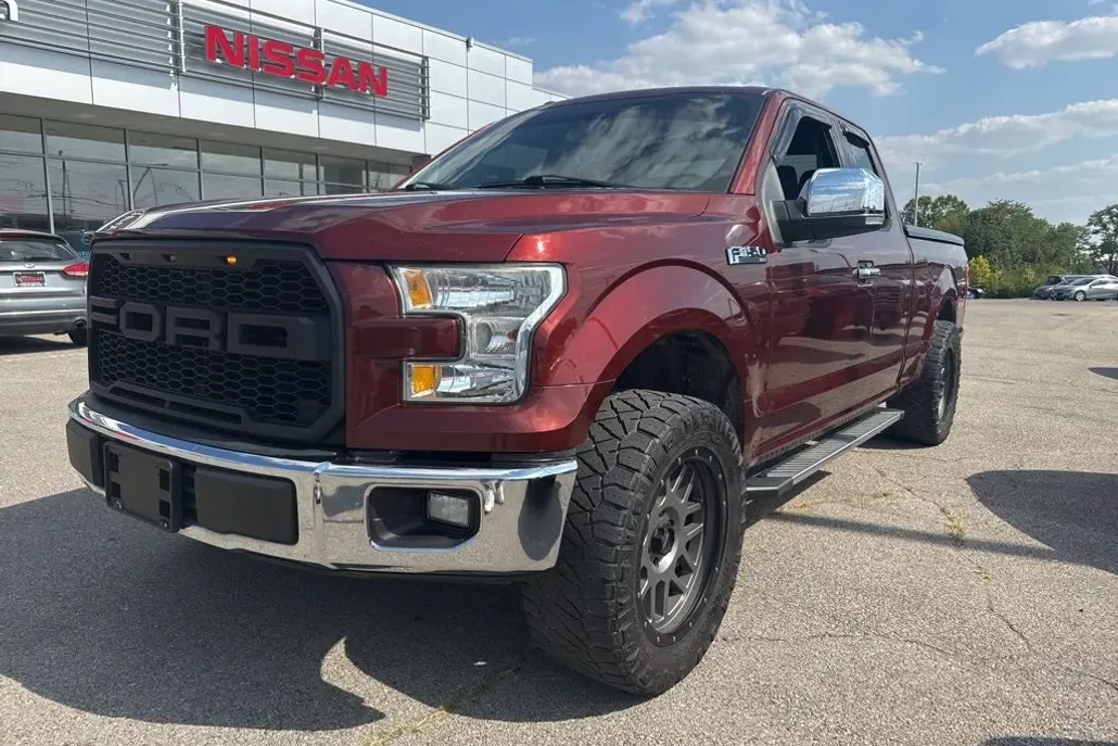 2016 Ford F-150 XLT photo 1