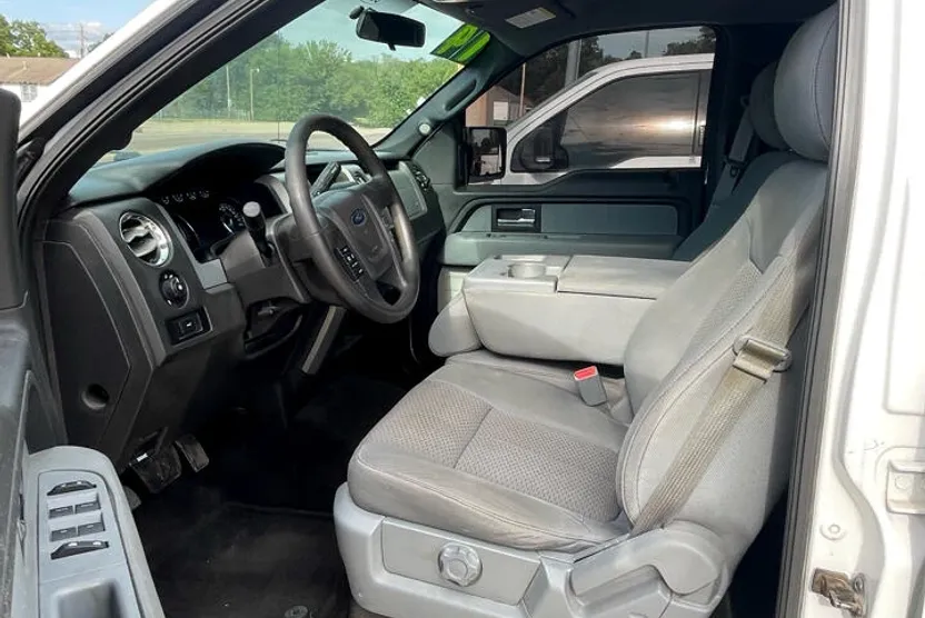 2014 Ford F-150 XL photo 1