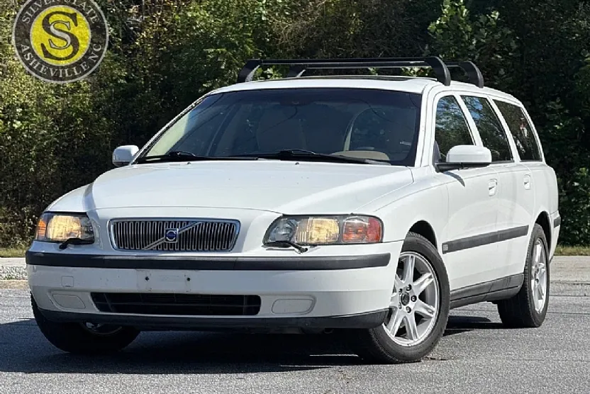 2004 Volvo V70 2.5T photo 1