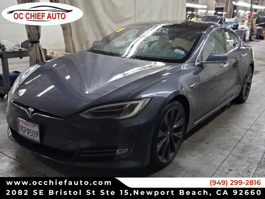 2020 Tesla Model S Long Range Plus photo 1