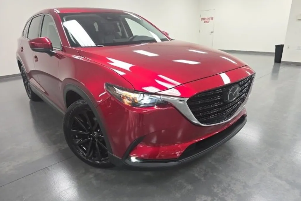 2023 Mazda CX-9 Touring photo 1