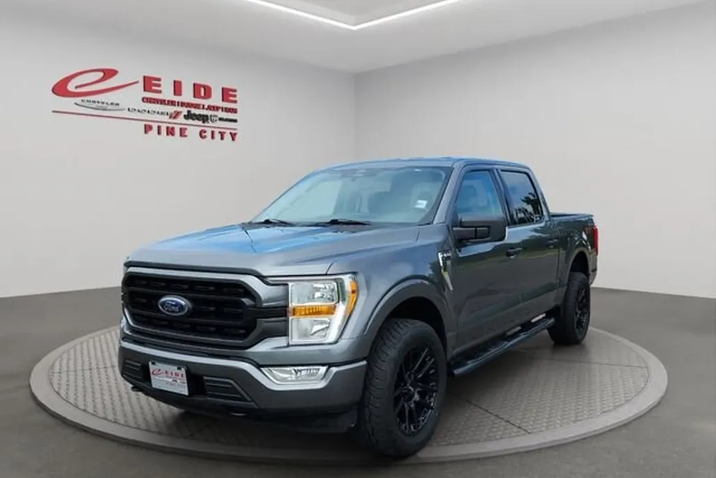 2022 Ford F-150 XLT photo 1