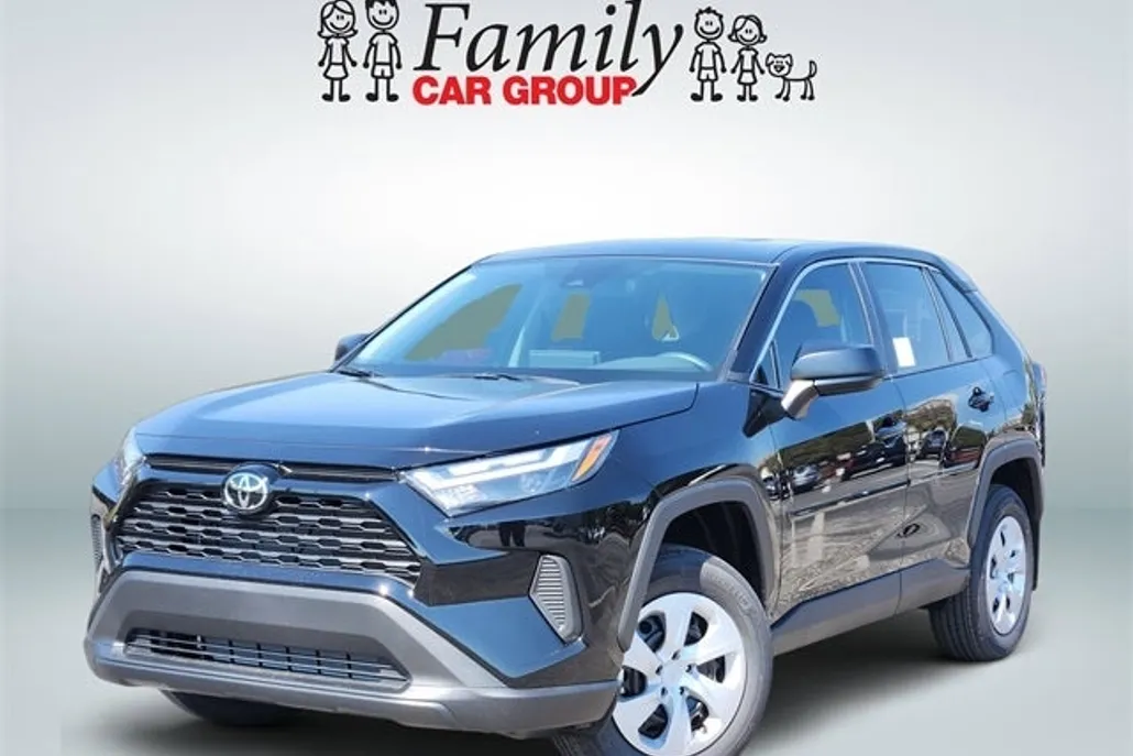 2025 Toyota RAV4 LE photo 1