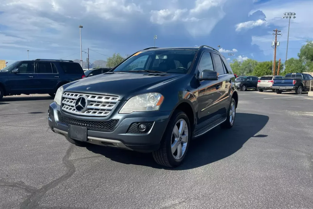 2011 Mercedes Benz ML 350 4MATIC photo 1