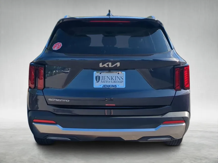 2026 Kia Sorento S photo 1
