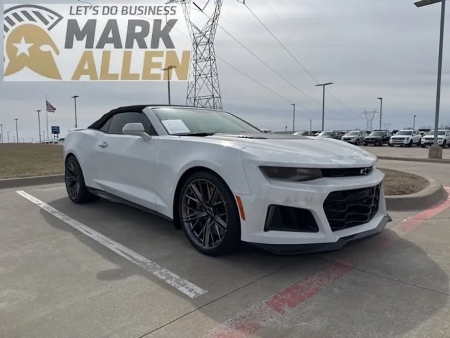 2023 Chevrolet Camaro ZL1 photo 1