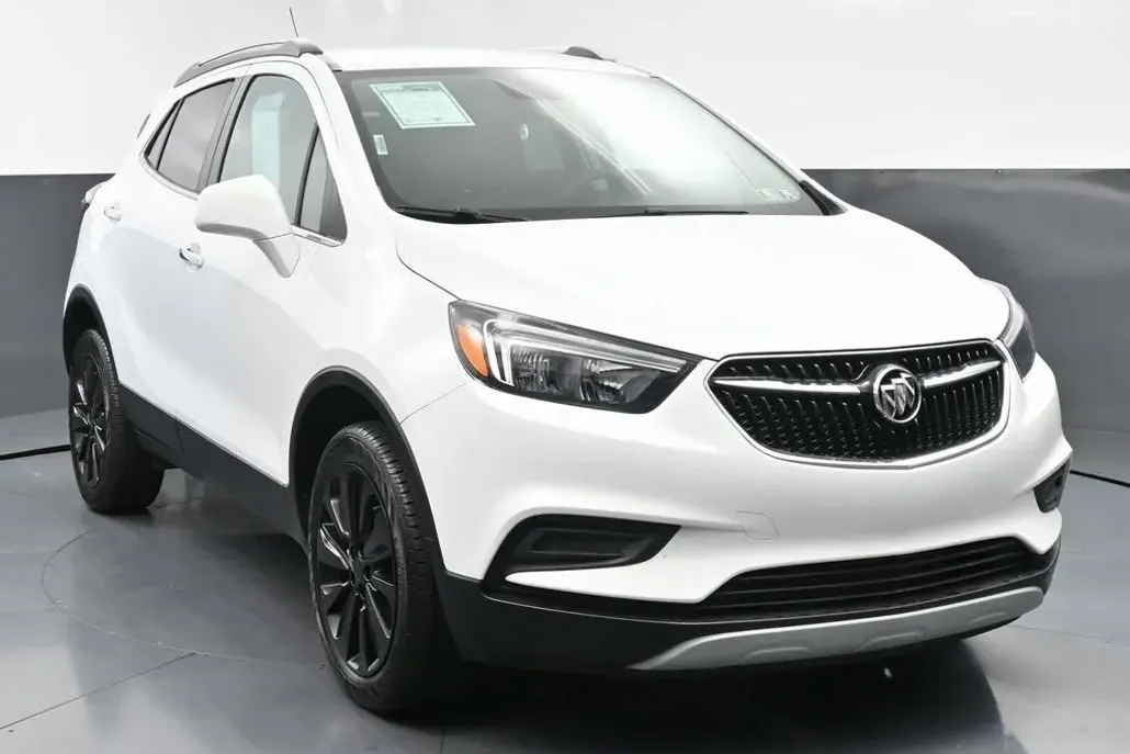 2022 Buick Encore Preferred photo 1