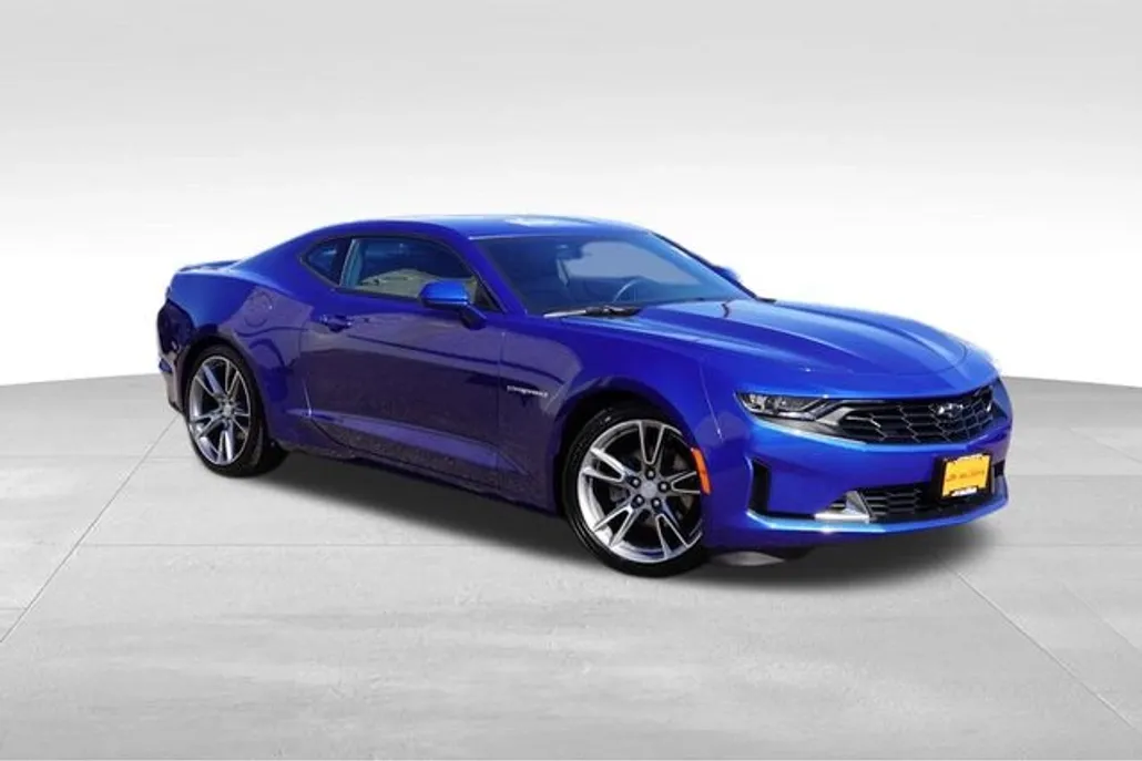 2024 Chevrolet Camaro 2LT photo 1