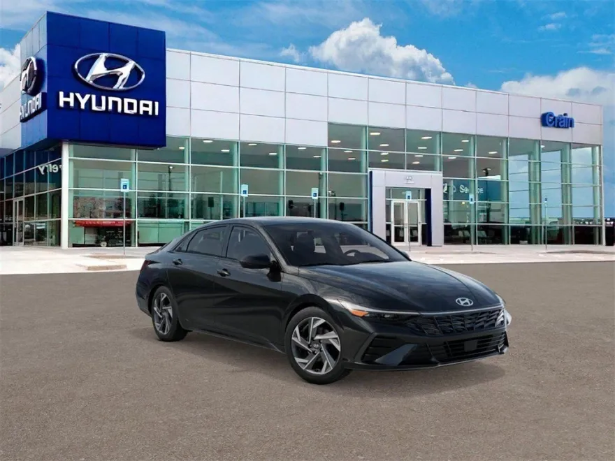 2025 Hyundai Elantra SEL Convenience photo 1
