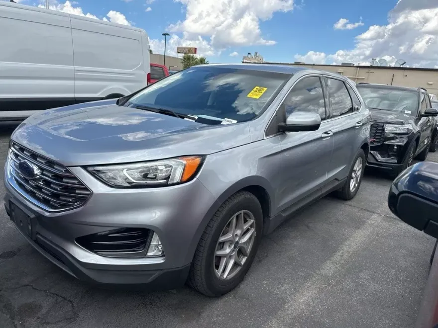 2021 Ford Edge SEL photo 1