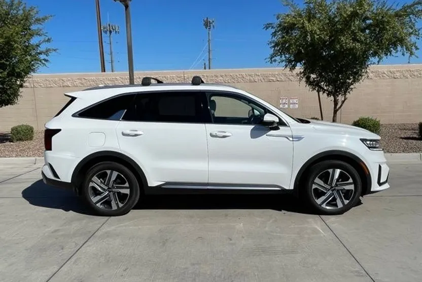 2023 Kia Sorento Plug-In Hybrid SX Prestige photo 1