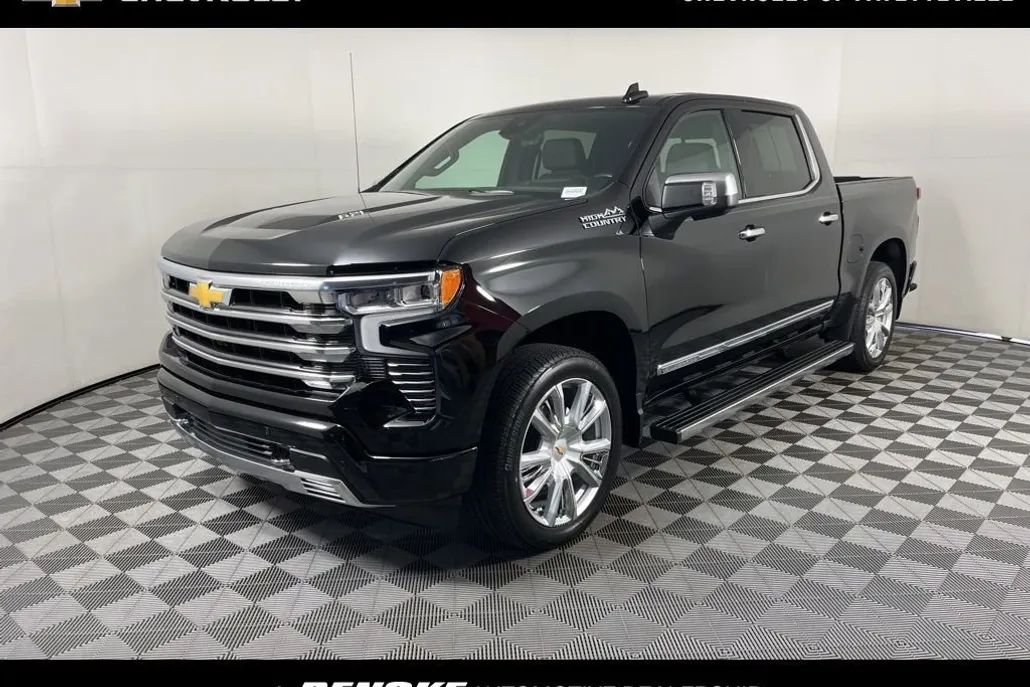 2025 Chevrolet Silverado 1500 High Country photo 1