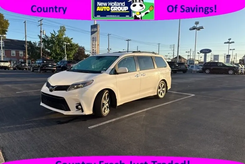2018 Toyota Sienna SE Premium photo 1