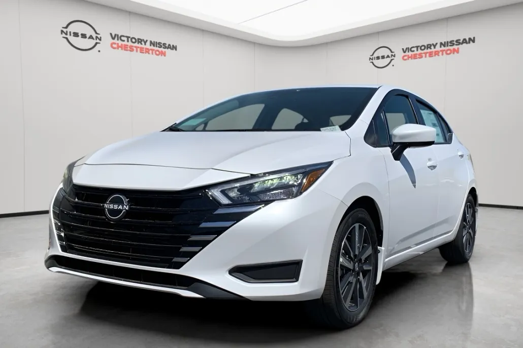 2025 Nissan Versa SV photo 1