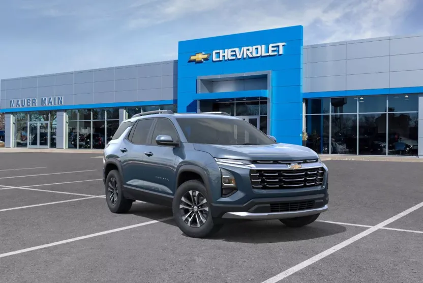 2026 Chevrolet Equinox LT photo 1