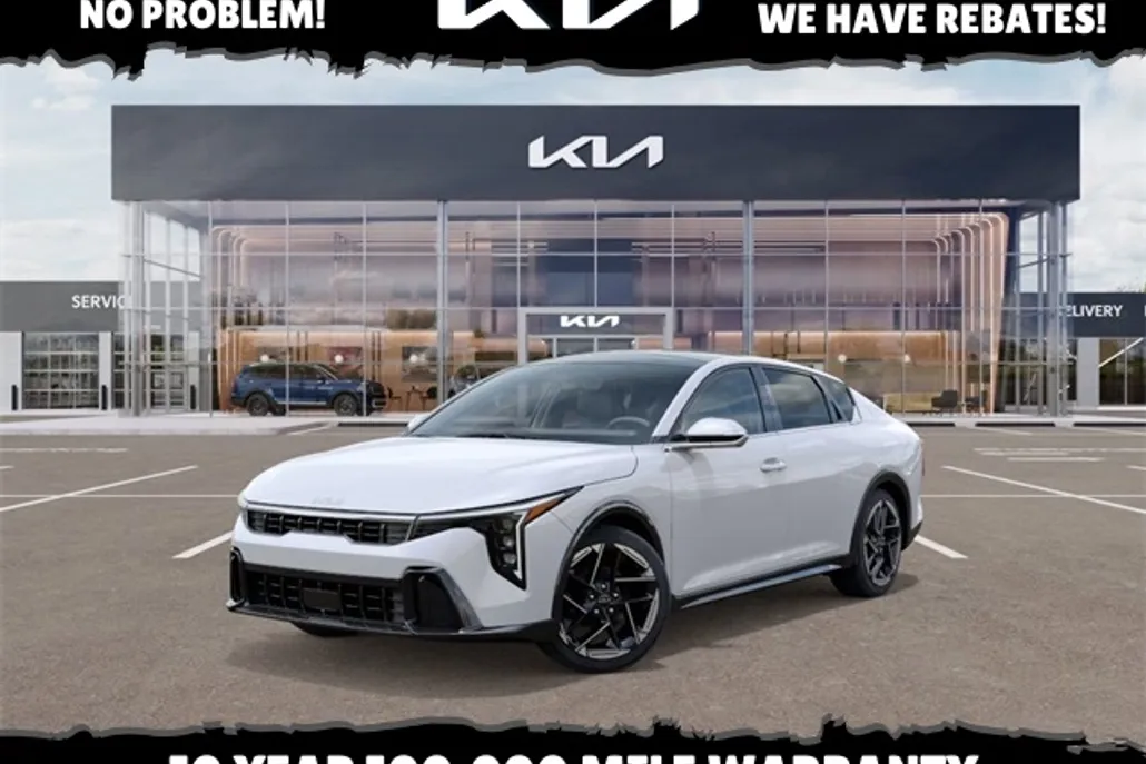 2025 Kia K4 GT-Line photo 1