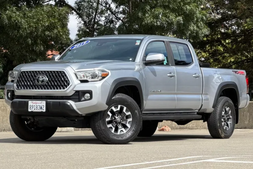 2019 Toyota Tacoma SR5 photo 1