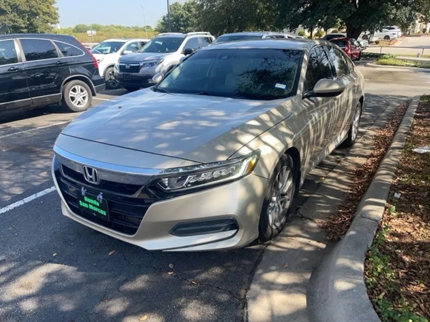 2018 Honda Accord LX photo 1