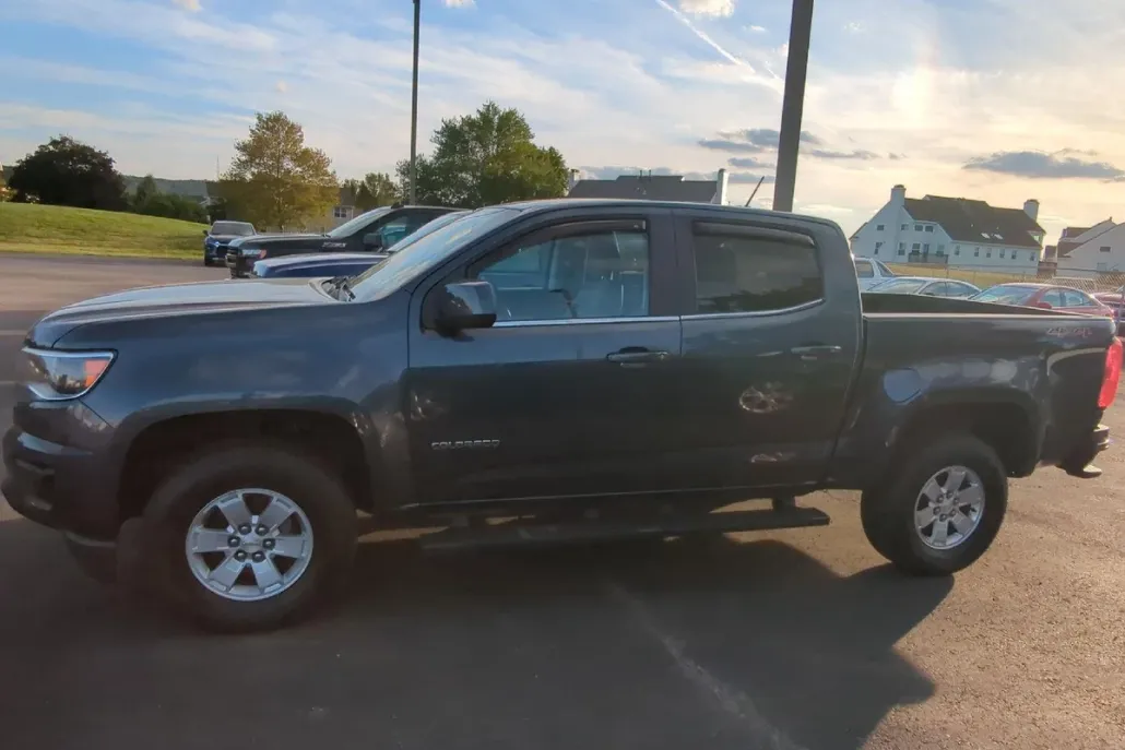 2019 Chevrolet Colorado Work Truck photo 1