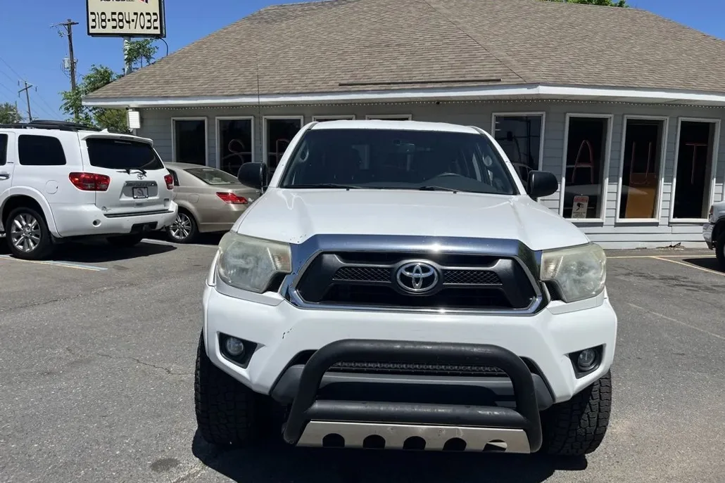 2012 Toyota Tacoma PreRunner V6 photo 1