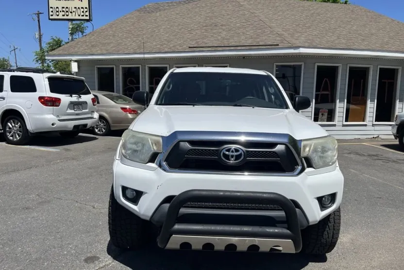 2012 Toyota Tacoma PreRunner V6 photo 1